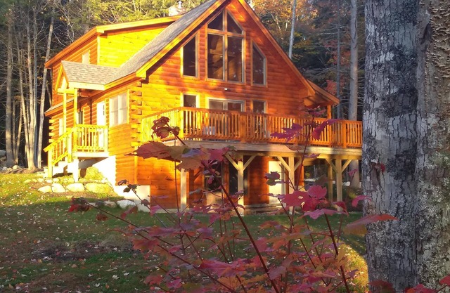 Lakeside Log Home near Acadia National Park