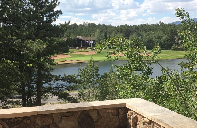 Belle, grande maison privée à Fox Acres - immense patio avec une vue magnifique!
