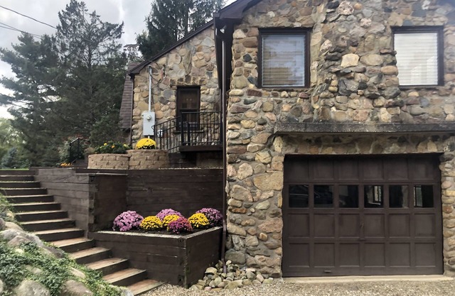 Beautiful Last minute house to rent for solar eclipse weekend