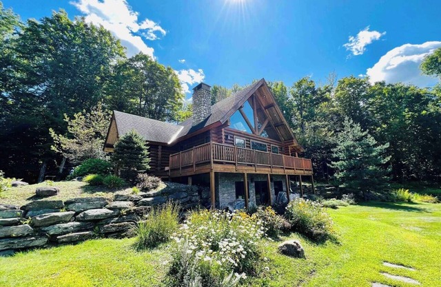 Beautiful Lodge Cabin-Immaculate views - Family friendly-Close to Stowe Village