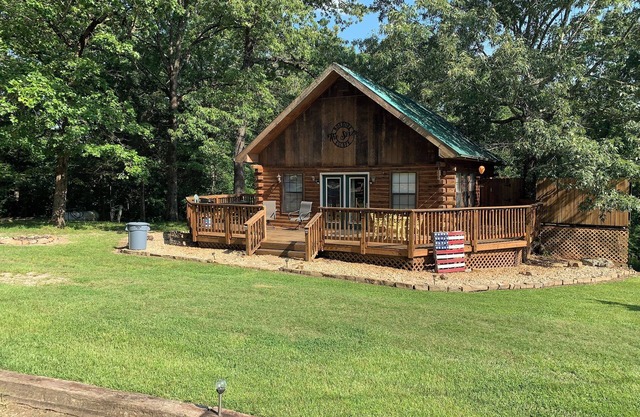 Belle Log Cabin 6 personnes, 1/4 mile de White River Boat Public Launch!
