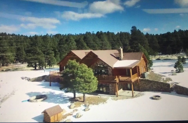 Belle Log Cabin Williams ~ AZ ~ Grand Canyon Destination