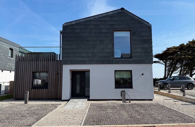 Beautiful Luxury HomenMawgan Porth