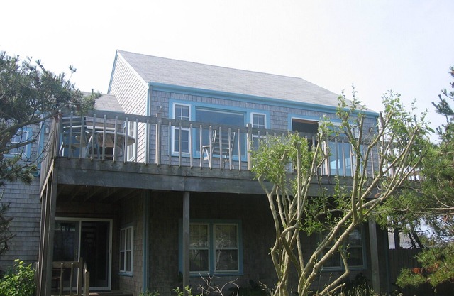 JUIN BAISSE DE PRIX! Belle maison de Madaket Nantucket avec des vues panoramiques sur l'eau