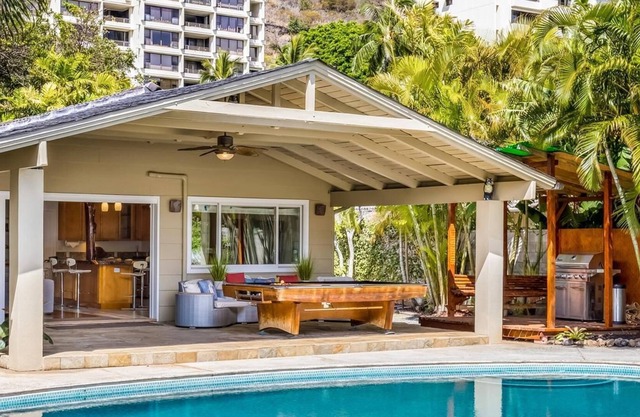 Beautiful Marina Home w/ Private Dock, Pool & Hot Tub