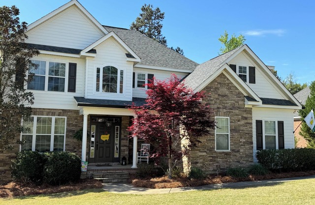 Beautiful Masters Rental Quiet Neighborhood and Great Style