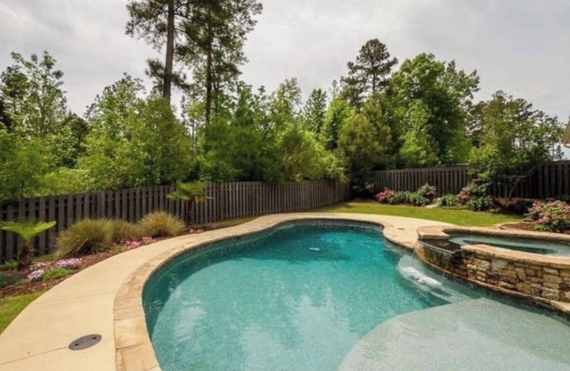 Belle location de la semaine nationale des maîtres d'Augusta à Evans, GA avec piscine et bain à remous