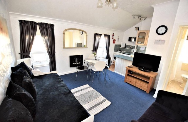 Famille-Appartement-Salle de bain et douche-Large Bedroom Top Floor