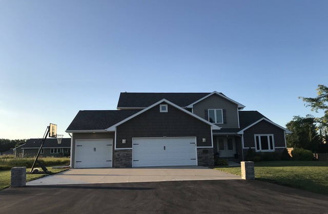 Beautiful Modernized Home for EAA 2025