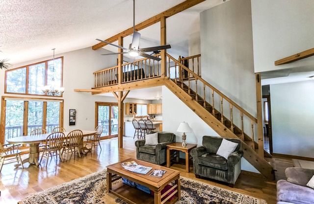 Magnifique chalet de montagne avec 70 $ BILTMORE NOEL billets