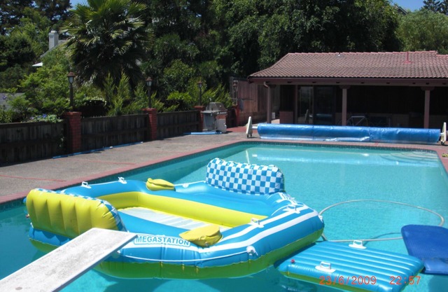 Maison familiale parfaite avec piscine, terrain de pétanque et vue sur le mont. Diablo