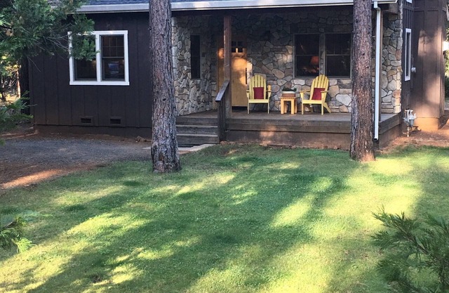 Belle nouvelle maison dans un cadre forestier