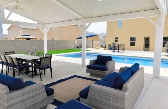 Beautiful NEW Modern Home - Minutes from the river, lake and casinos!