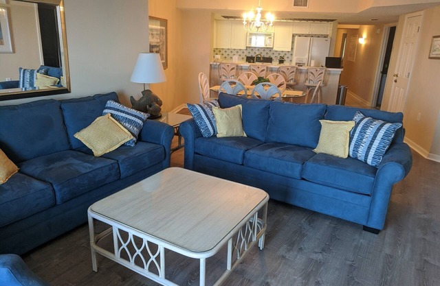 BELLE Condo Oceanfront 4 chambres 3 salles de bain / Grands taux d'automne et de printemps