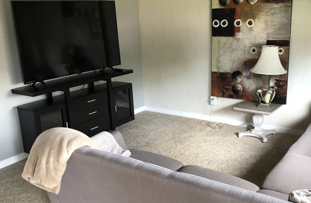 BEAUTIFUL OLD TOWN SCOTTSDALE 2 BEDROOM TOWNHOME