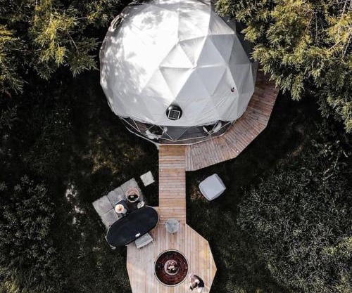 Beautiful Olive Pod Geo Dome House with Hot Tub