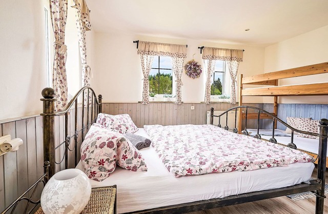 Merveilleuse maison de vacances privée pour 8 personnes avec WIFI, TV, terrasse et animaux admis
