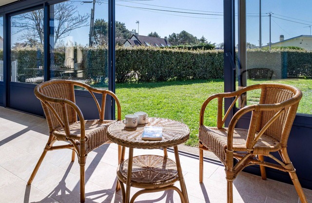 Magnifique maison de vacances privée avec WIFI, TV, terrasse, animaux admis et parking