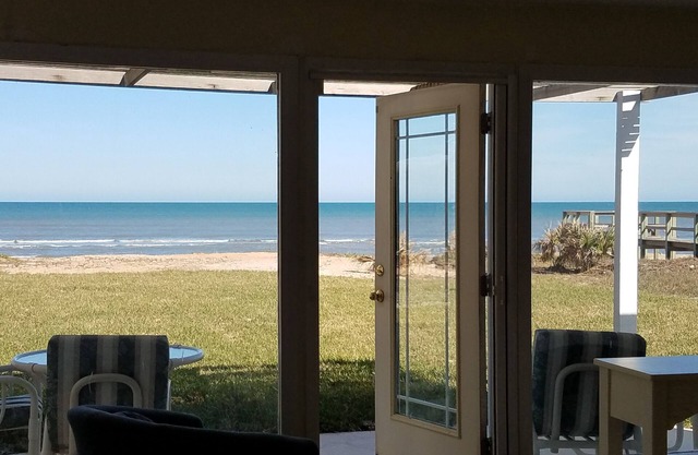 Superbe résidence OCEAN FRONT directement sur l'océan!