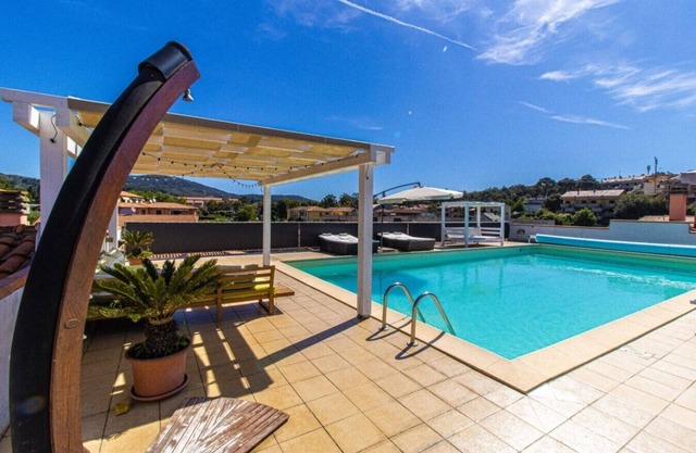 Magnifique penthouse à l'île d'Elbe avec piscine privée chauffée