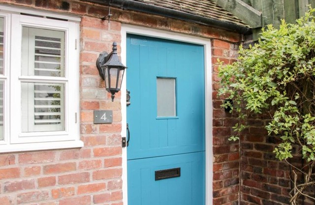 Beautiful Pet Friendly Quiet Cottage Just Off High Street Bridgnorth