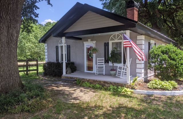 Beau, chalet de campagne PET Friendly!
