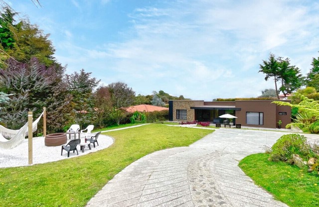 Beautiful & Private 3Bed/Bath Home in Santa Elena