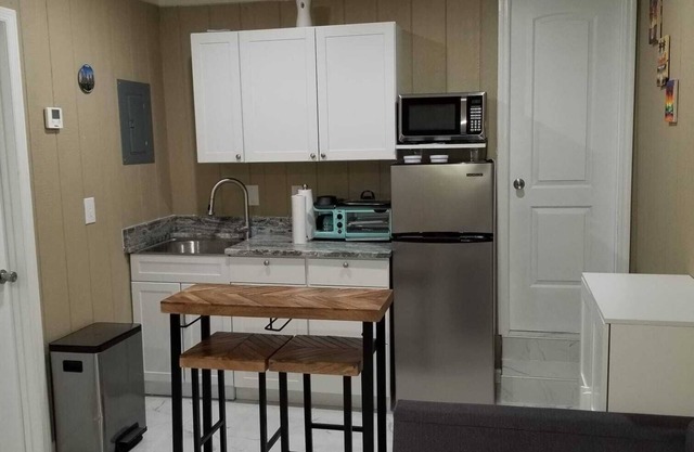 Beautiful Private gated apartment