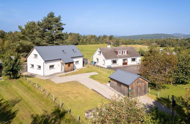 Magnifique maison de vacances privée avec WIFI, TV, patio, animaux admis et parking