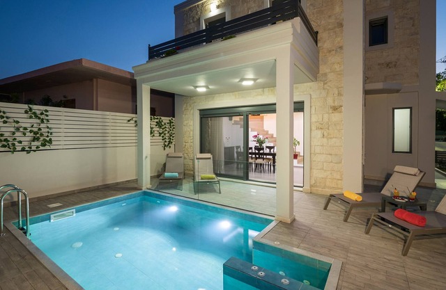 Belle villa avec piscine privée avec salle de sport, parking et barbecue