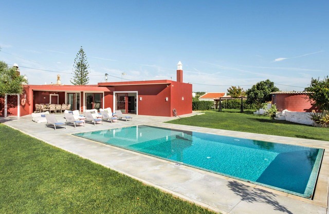 Magnifique maison de vacances privée avec WIFI, climatisation, piscine privée, TV, patio, parking