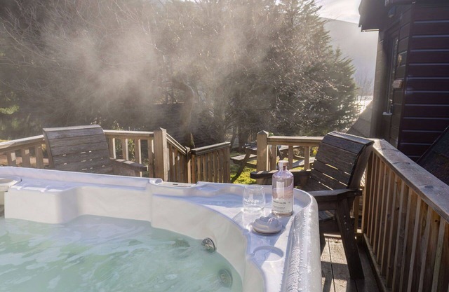Maison de vacances privée avec WIFI, bain à remous, TV, balcon, vue panoramique, parking