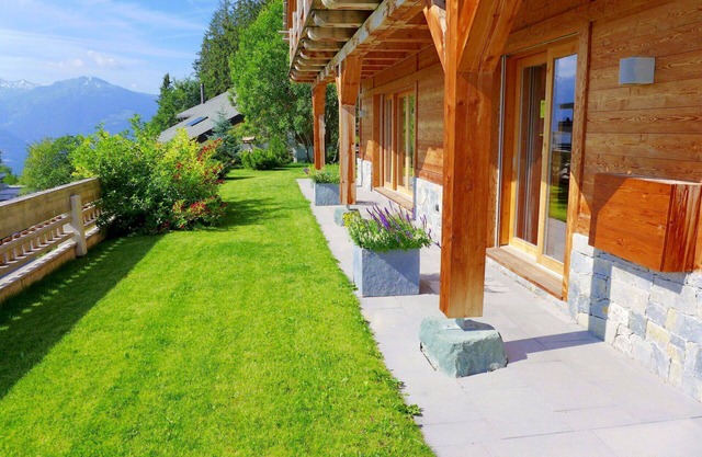 Merveilleuse maison de vacances privée pour 10 personnes avec WIFI, TV, balcon et parking