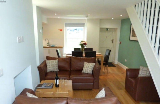 Beautiful private villa for 6 guests with WIFI, TV, patio, panoramic view and parking