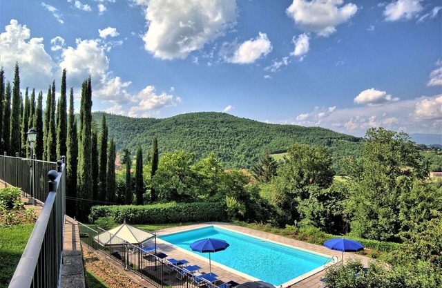 Maison de vacances privée avec WIFI, bain à remous, climatisation, piscine privée, TV, patio