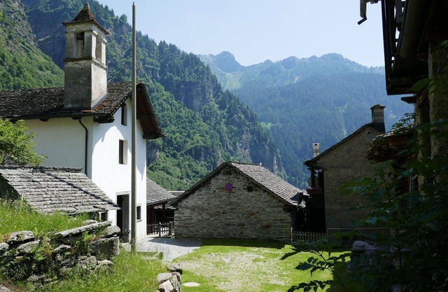 Merveilleuse maison de vacances privée pour 2 personnes avec TV, balcon et parking