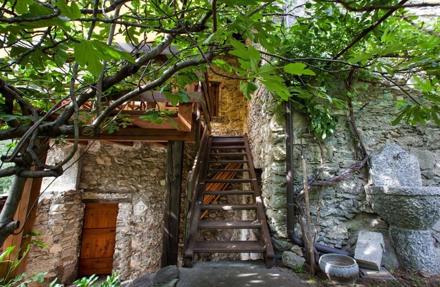 Magnifique maison de vacances privée avec bain à remous, WIFI, terrasse, animaux admis et parking