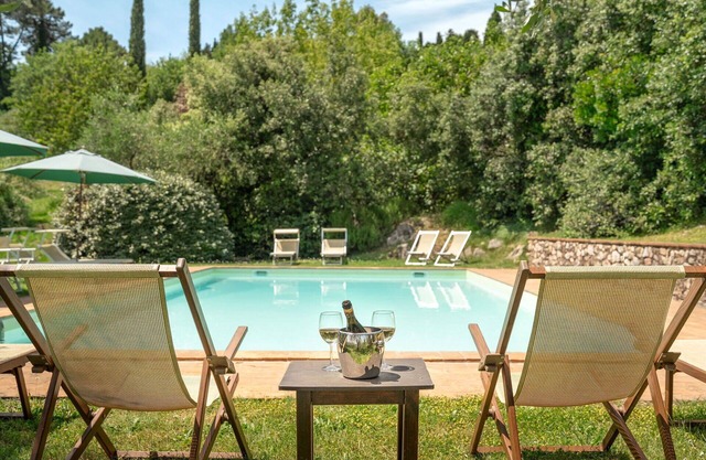Maison de vacances privée avec WIFI, piscine privée, climatisation, TV, terrasse, près de Lucques