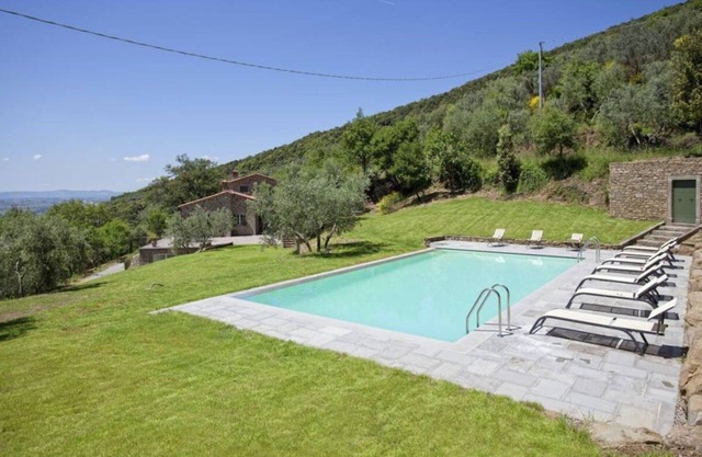 Maison de vacances privée avec piscine privée, WIFI, climatisation, sauna, bain à remous, TV