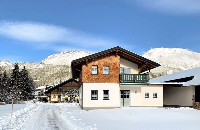 Belle maison de vacances privée pour 8 personnes avec WIFI, TV, terrasse, animaux admis et parking