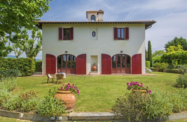 Merveilleuse maison de vacances privée pour 9 personnes avec WIFI, TV, patio et parking