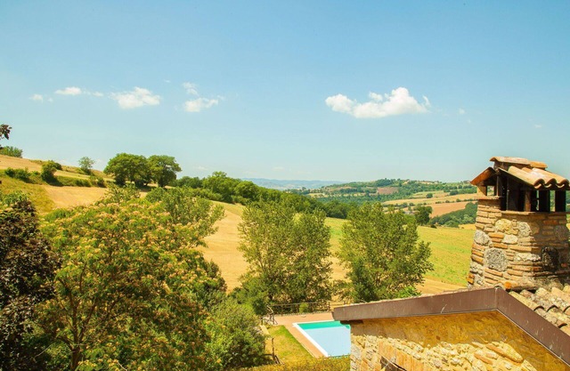 Magnifique maison de vacances privée avec piscine privée, WIFI, terrasse, animaux admis et parking