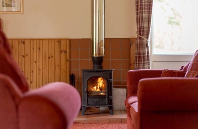 Belle maison de vacances privée avec TV, animaux admis, vue panoramique et parking