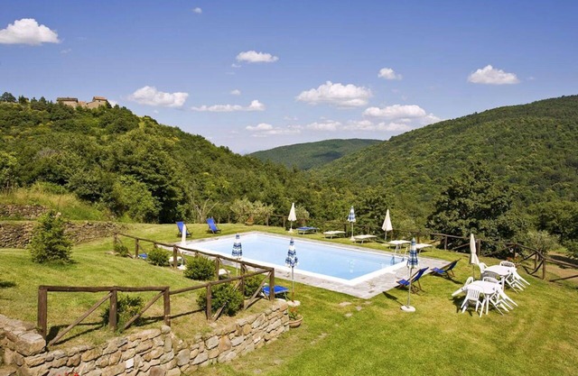 Belle maison de vacances privée avec WIFI, piscine privée et TV, près de Cortone