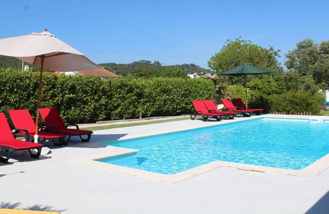 Magnifique maison de vacances privée pour 4 personnes avec WIFI, piscine, TV et parking
