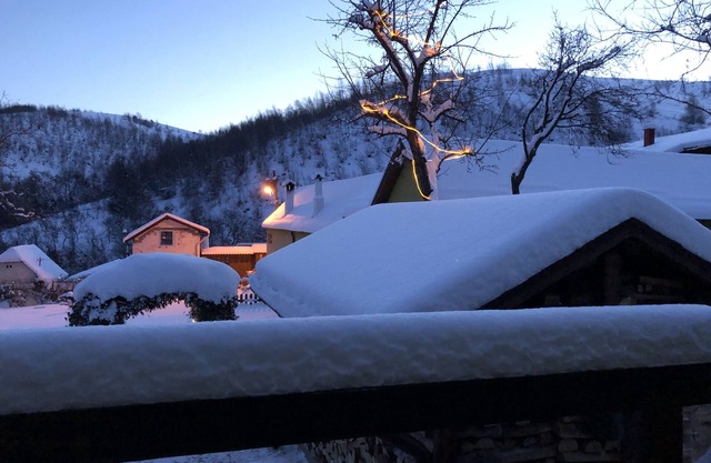Belles vieilles maisons de campagne calmes et confortables, morceaux de vie authentique!