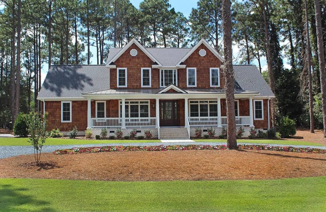 Beautiful recently constructed luxury home located 1 mile from Pinehurst #2.
