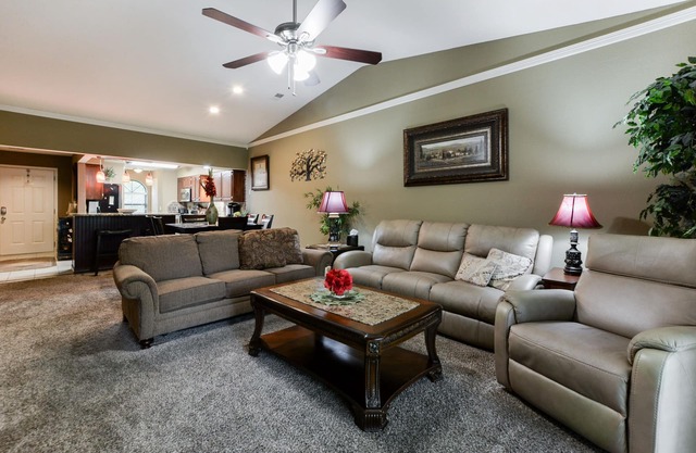 Magnifique condo de luxe rénové-coeur de Branson-piscine intérieure-grande et abordable
