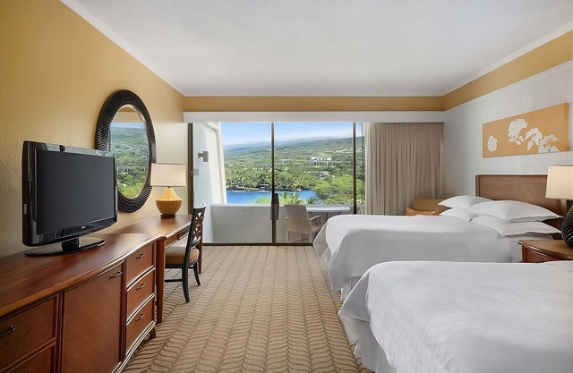 Beautiful Resort! Close to Kaloko-Honokohau National Historical Park, 2 pools