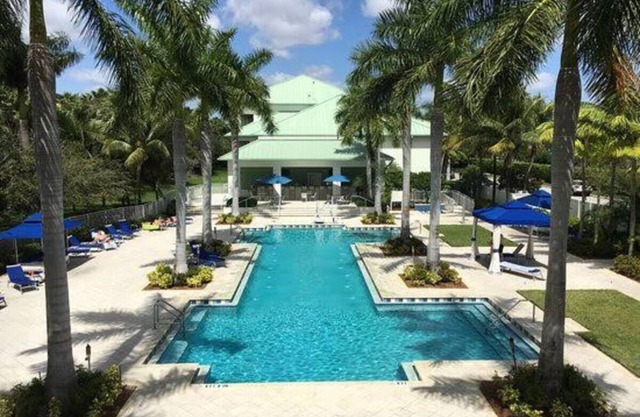 Beautiful Resort in Miami for One Week!